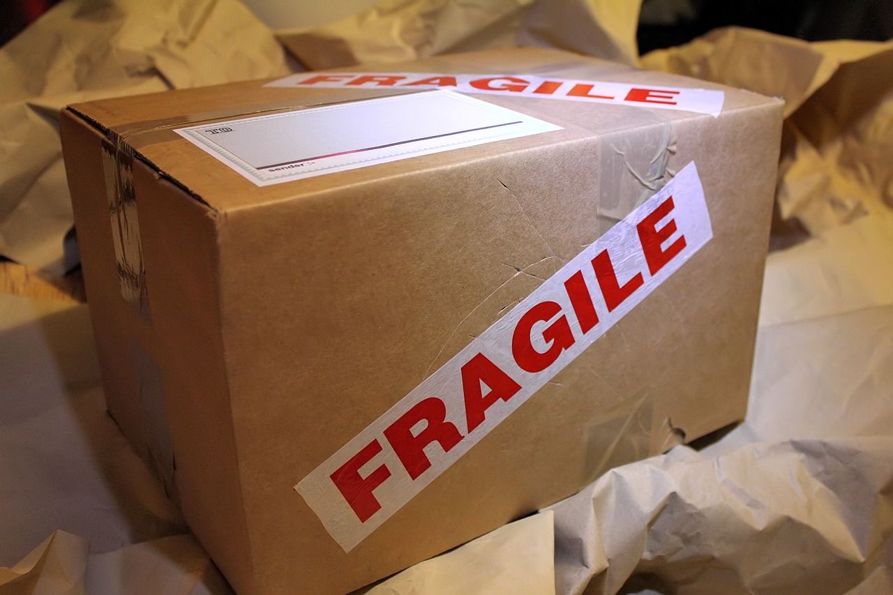Jak przygotować paczkę do wysyłki za granicę?