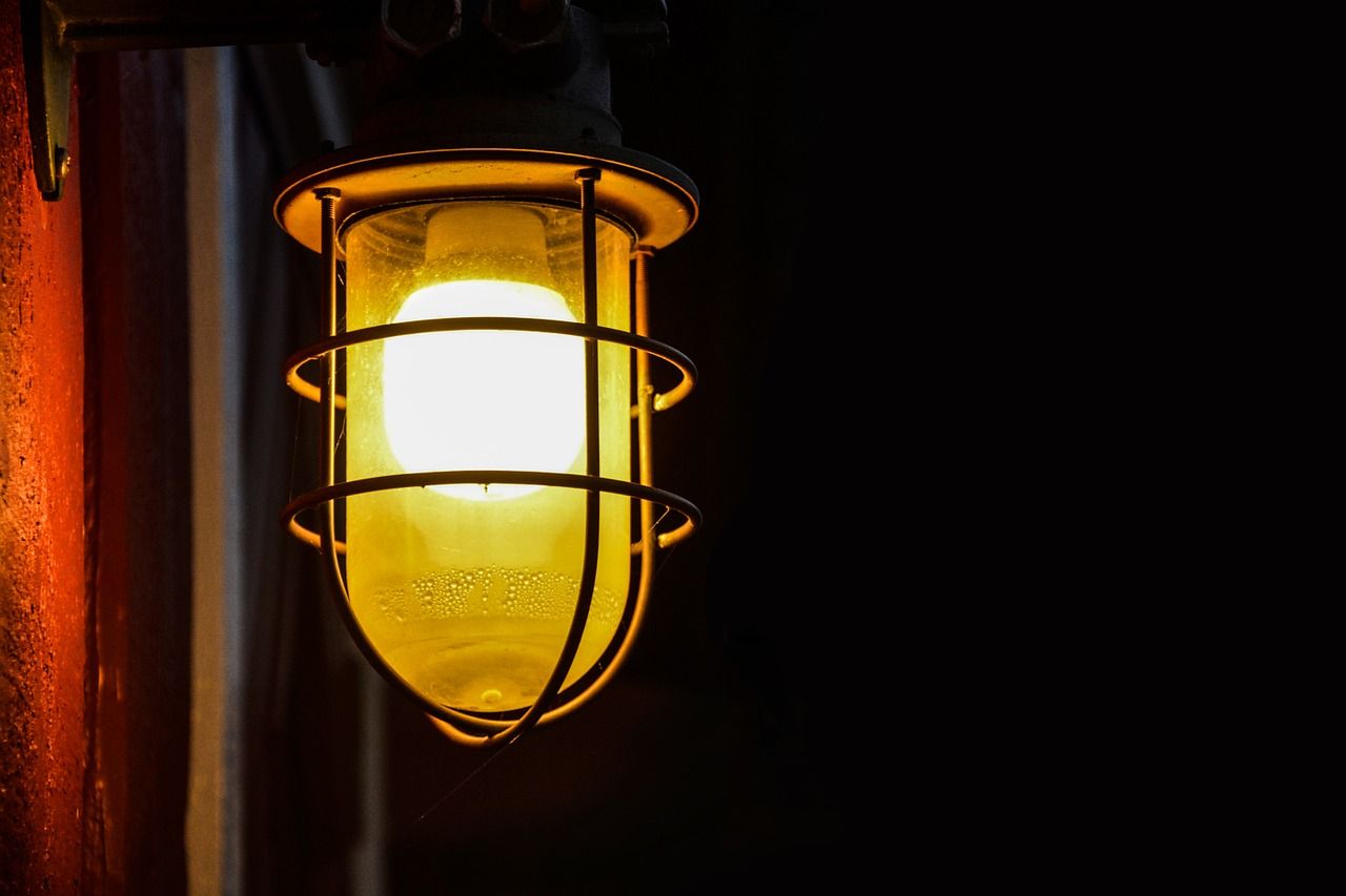 Lampa kanałowa LED – jakie ma zalety?
